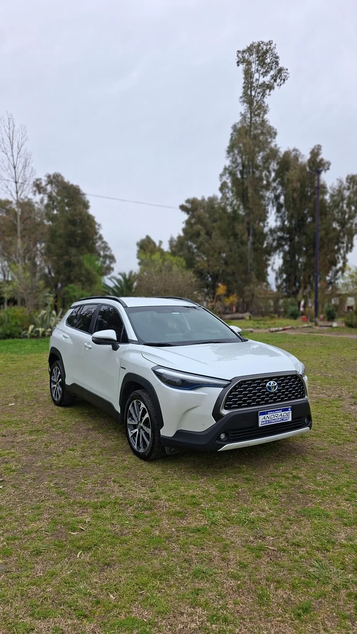 Toyota Corolla Cross hibrid xei cvt 2022 - Imagen 1