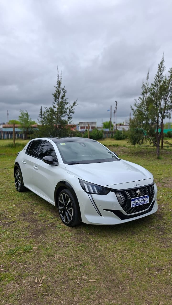 Peugeot 208 gt line tiptronic 2021 - Imagen 1