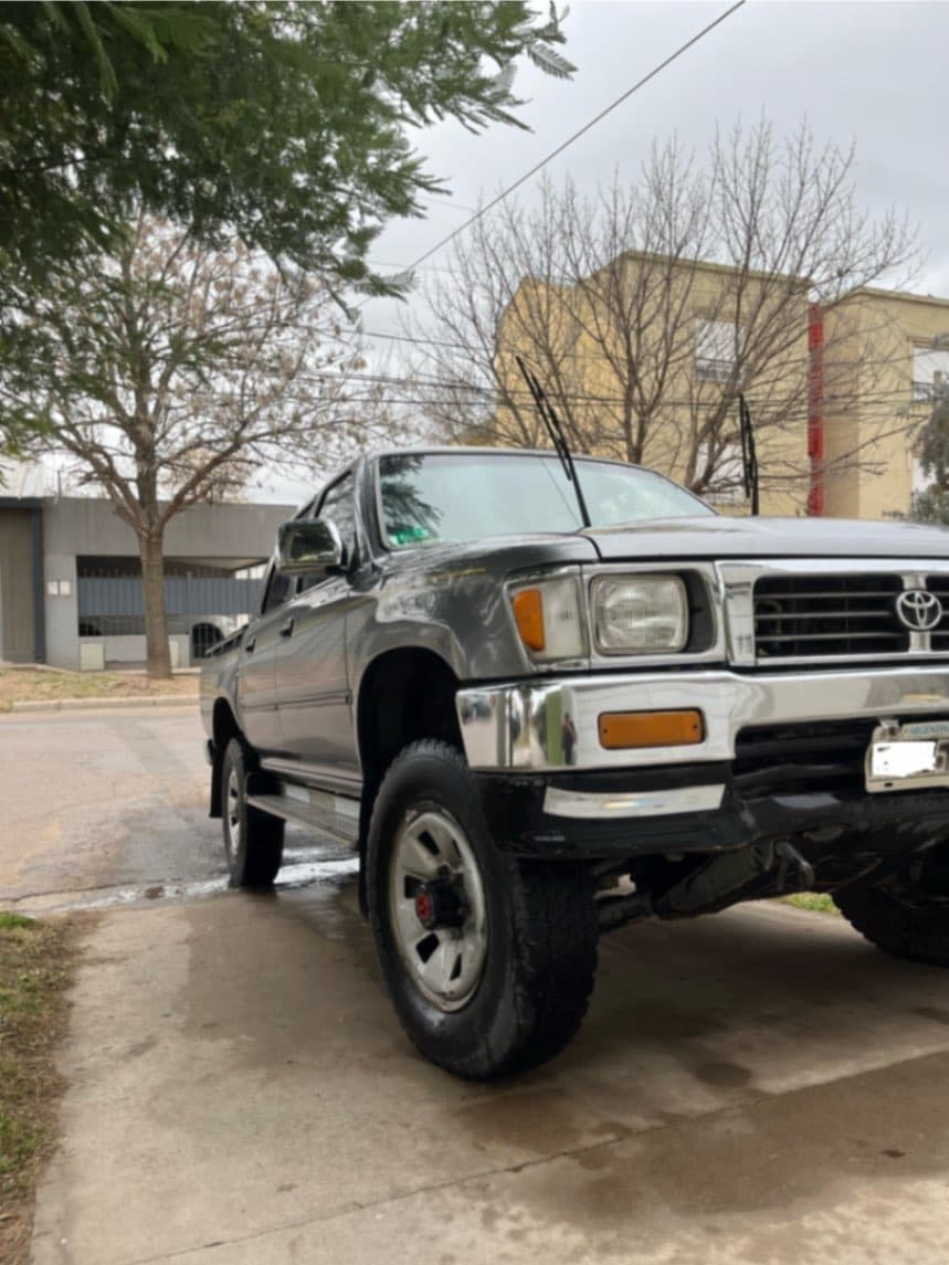 Toyota Hilux SR5 1997 - Imagen 1