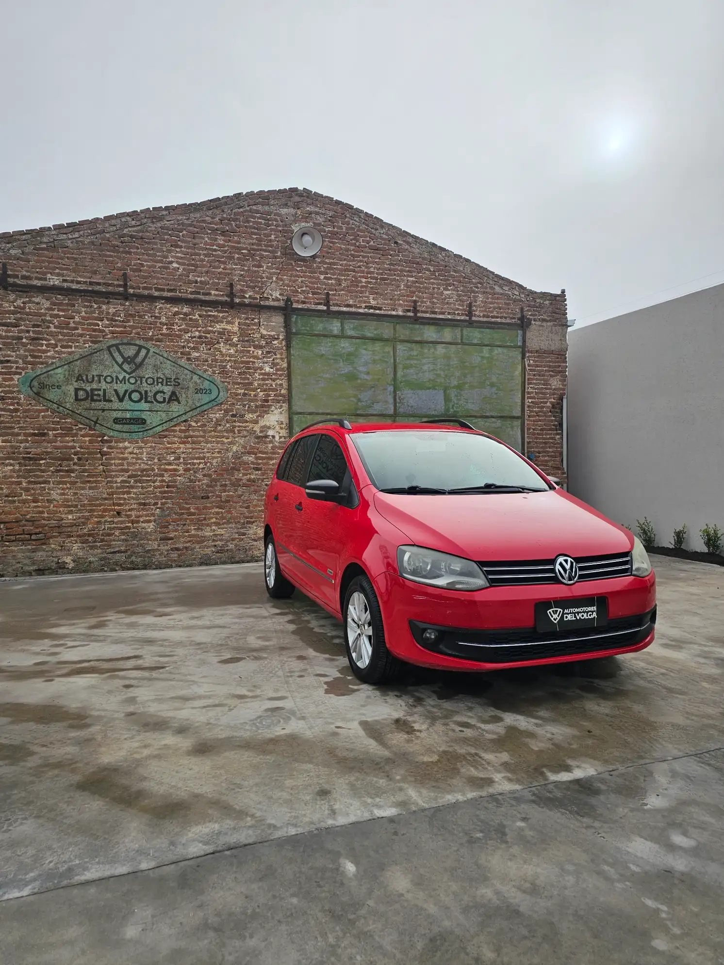 Volkswagen Suran Highline 2014 - Imagen 1