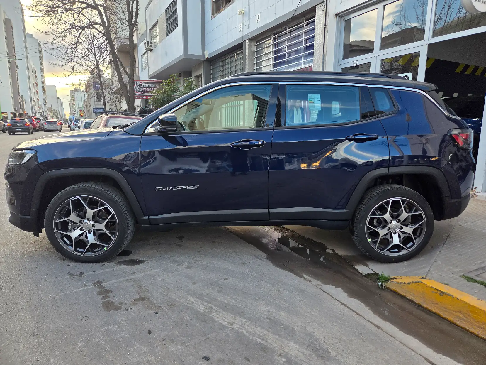 JEEP COMPASS LIMITED