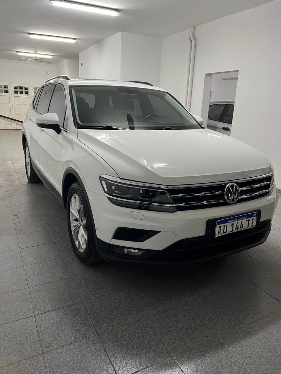 Volkswagen TIGUAN COMFORTLINE 2.0 TSI 4MOTION DSG
