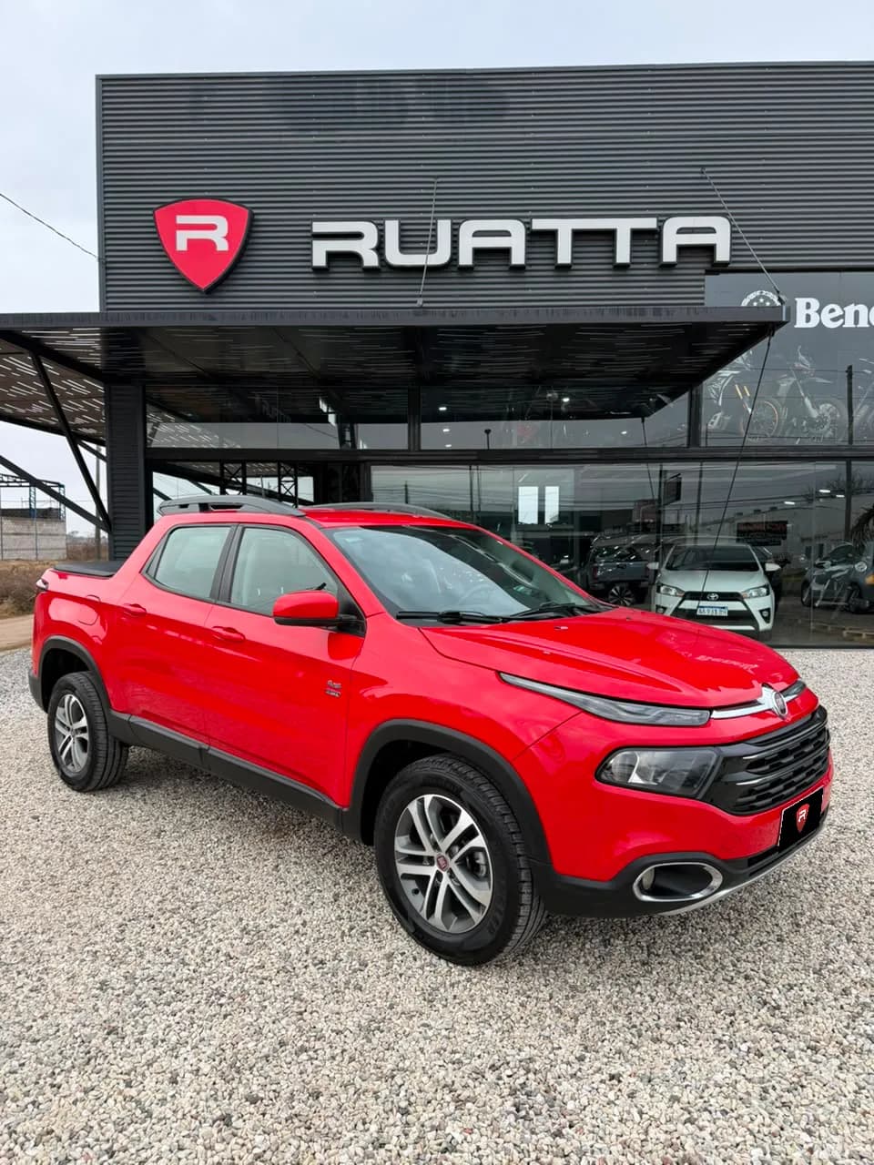 Fiat Toro Freedom 4x4 AT9 2018 - Imagen 1