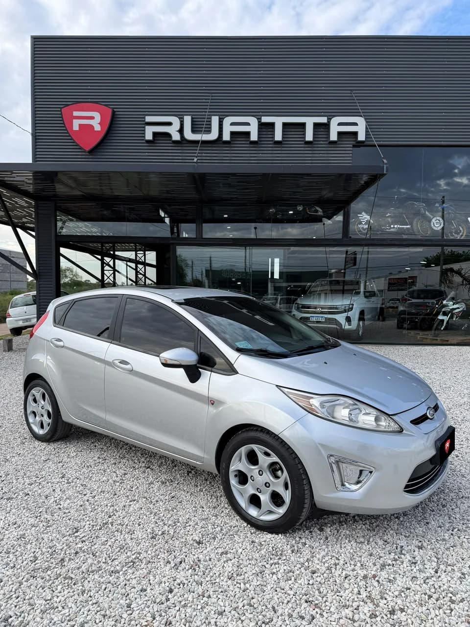 Ford Fiesta Kinetic 2011 - Imagen 1