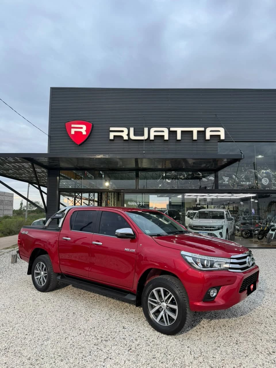 Toyota Hilux SRX 4X4 MT 2018 - Imagen 1