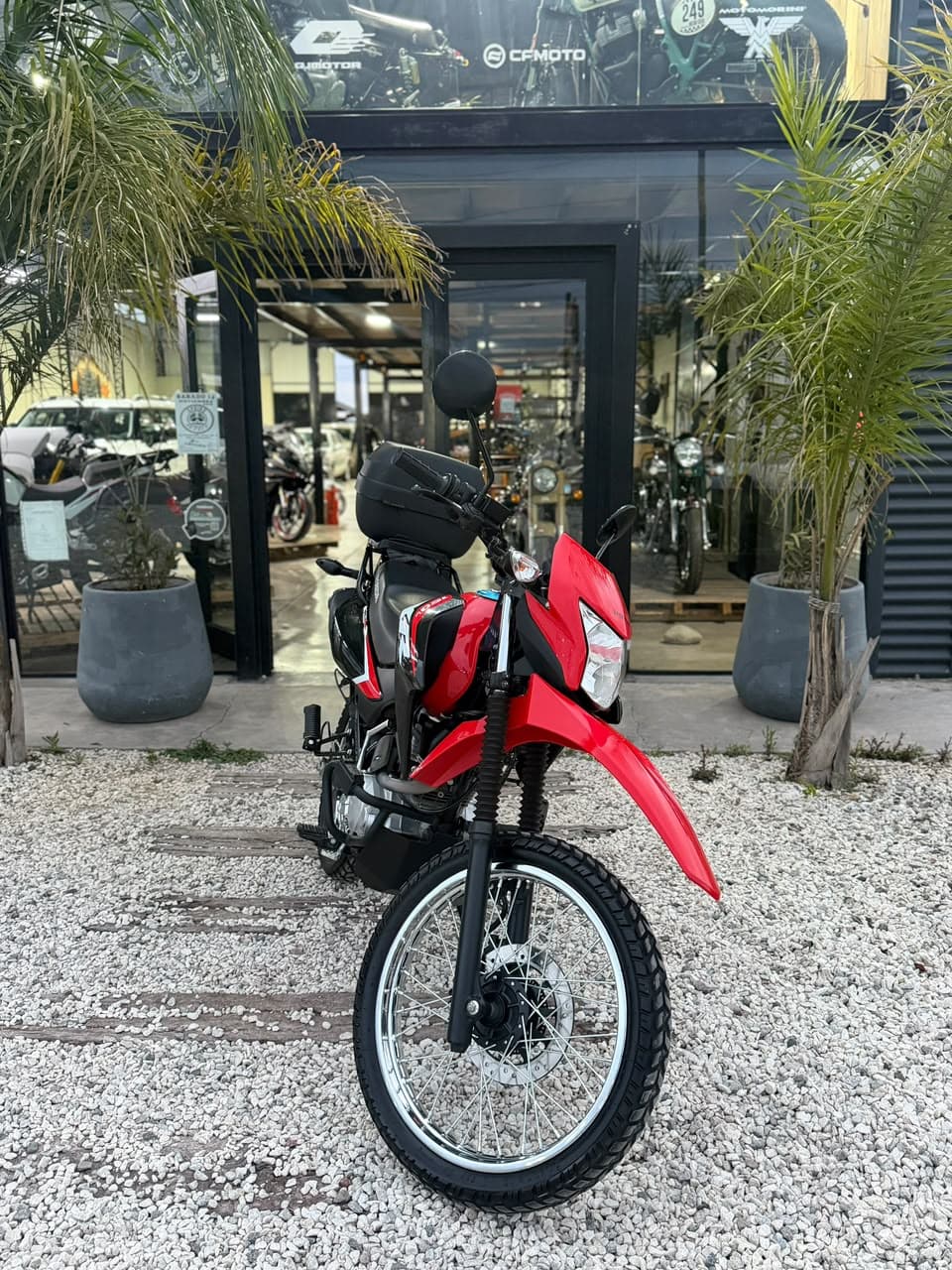 Honda XR 2025 - Imagen 1