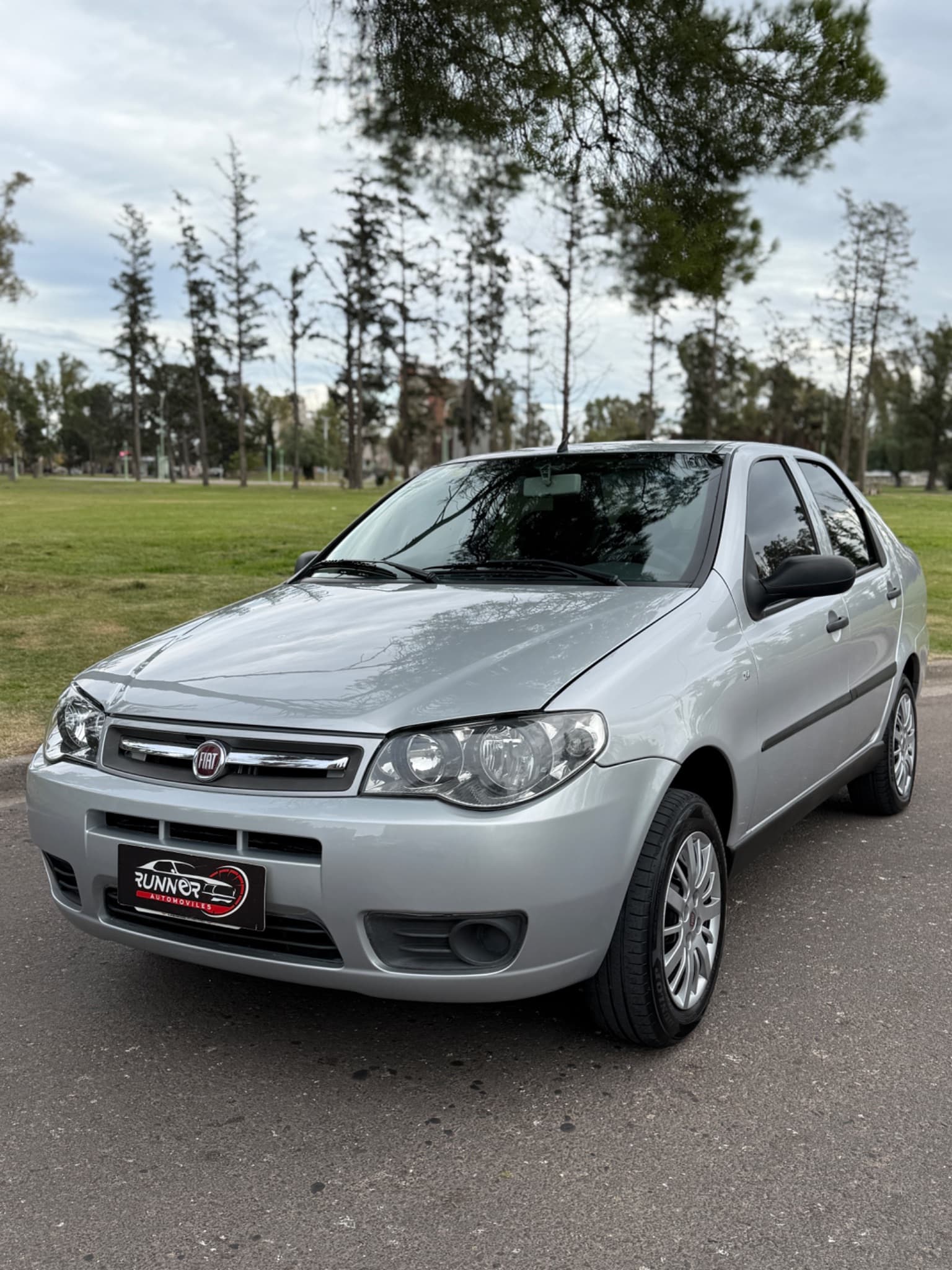 Fiat SIENA 2010 - Imagen 1